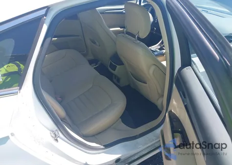 2013 Ford Fusion Se z USA, uszkodzony, nr VIN 3FA6P0HRXDR319510